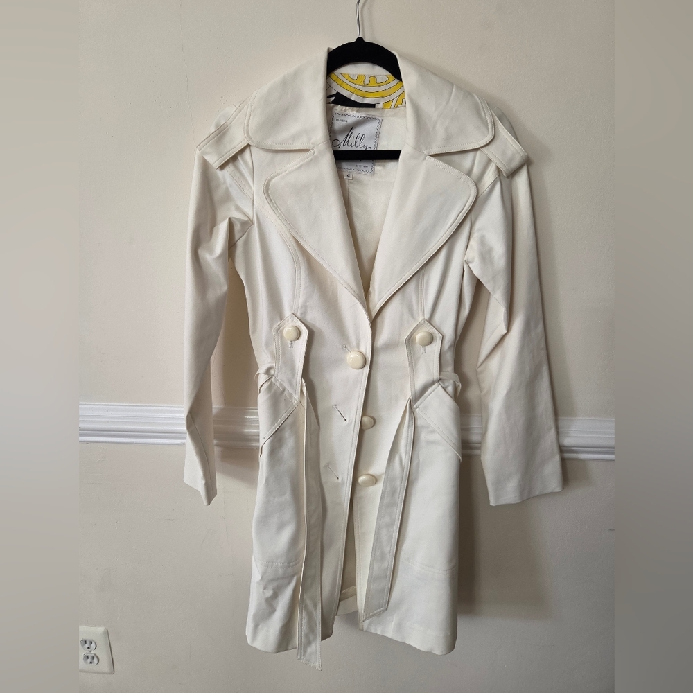 Milly of New York White Belted Trench Coat Size 4 Minimalist Chic Quiet Luxury